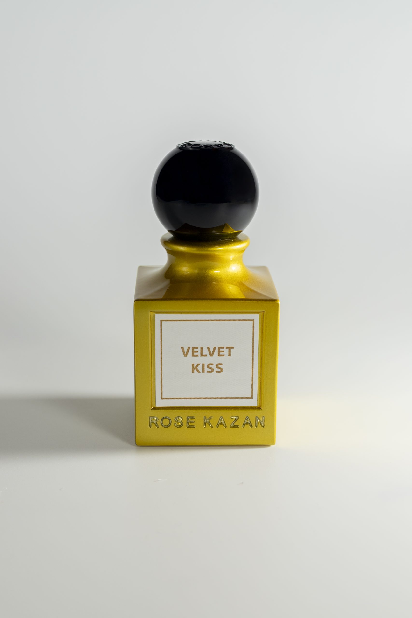 VELVET KISS - Image 4