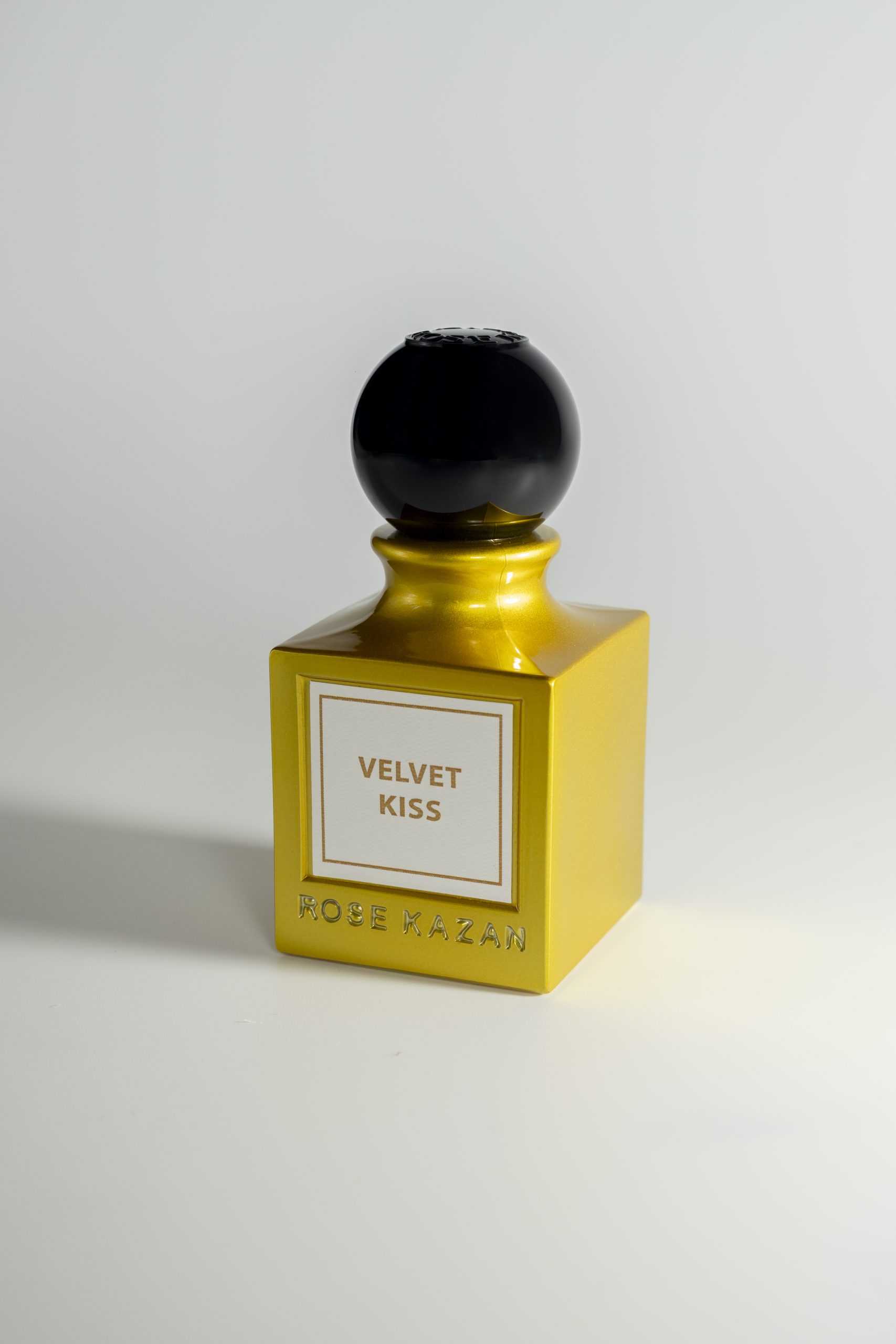 VELVET KISS - Image 5