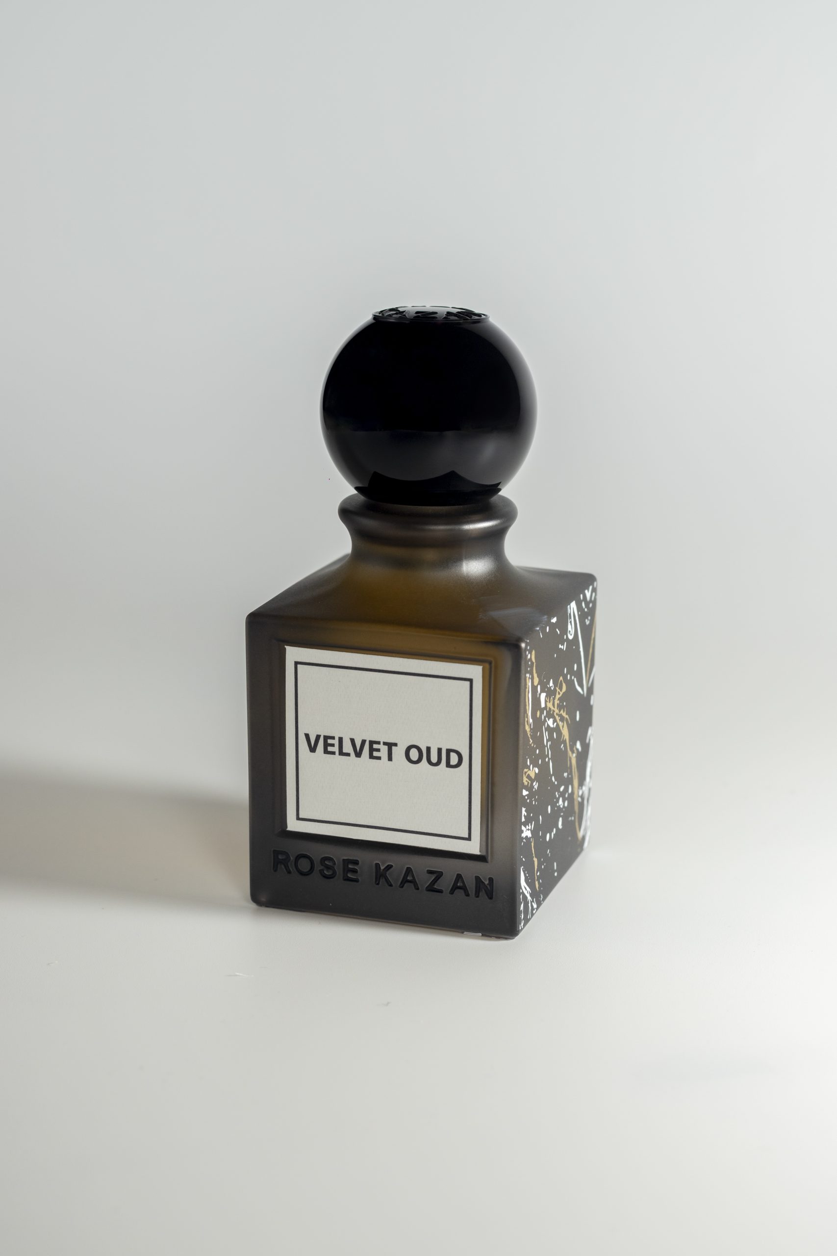 VELVET OUD - Image 3